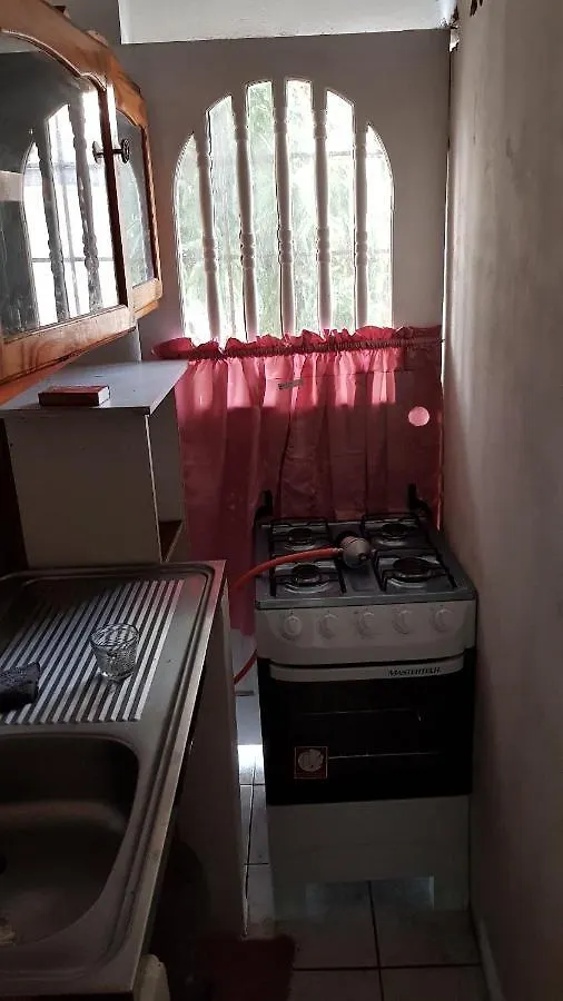 Intercity Accommodations Saint Joseph 3*,  Trinidad And Tobago
